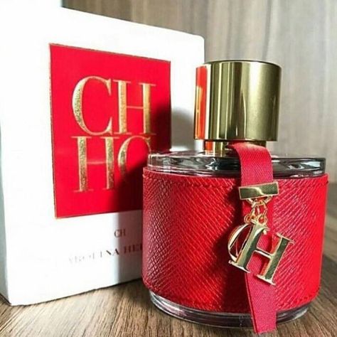 Ch Perfume, Perfume 212 Vip, Carolina Herrera Perfume, Red Perfume, Perfume Carolina Herrera, Seductive Perfume, Perfume Logo, Perfume Chanel, Perfume Organization