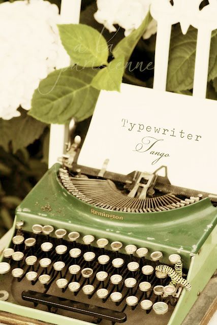 Old typewriter Green Typewriter, Antique Typewriter, Green Ivy, Nate Berkus, White Cottage, Vintage Typewriters, Good Ole, Green Gables, Green Cream