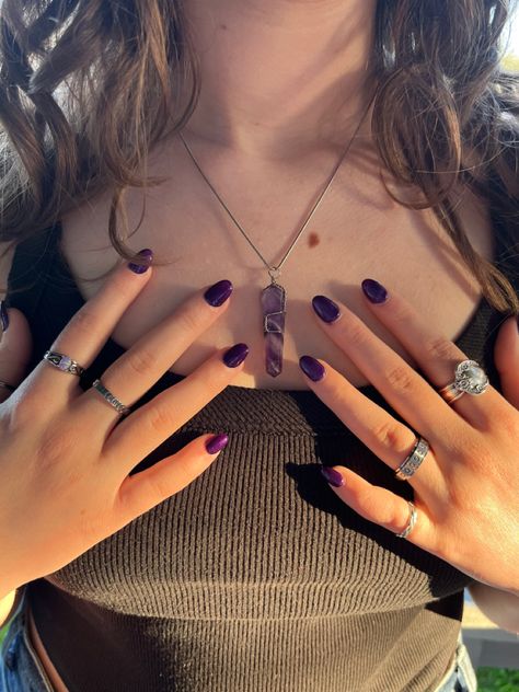 Crystal Jewelry Outfit, Crystals Necklace Aesthetic, Amethyst Ring Aesthetic, Purple Crystal Aesthetic, Crystal Necklaces Aesthetic, Sophie Kotlc, Crystal Rings Aesthetic, Crystal Necklace Outfit, Crystal Necklace Aesthetic