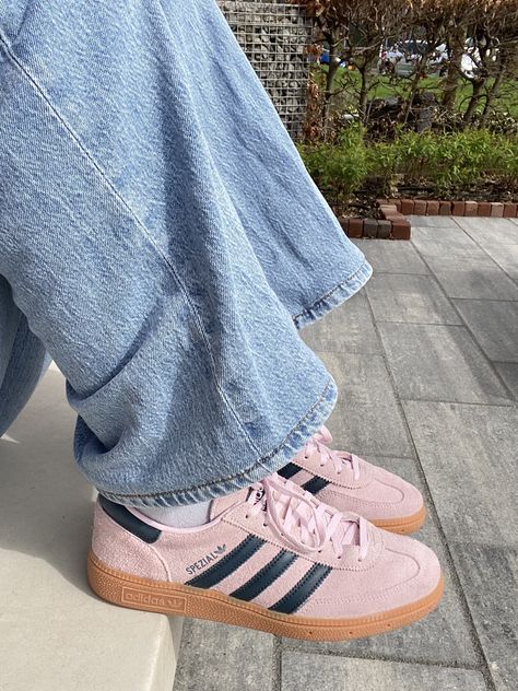 Light Pink Adidas, Adidas Handball Spezial, Adidas Handball, Adidas Spezial, Pink Adidas, Pink Outfit, Light Pink, Adidas, Sneakers