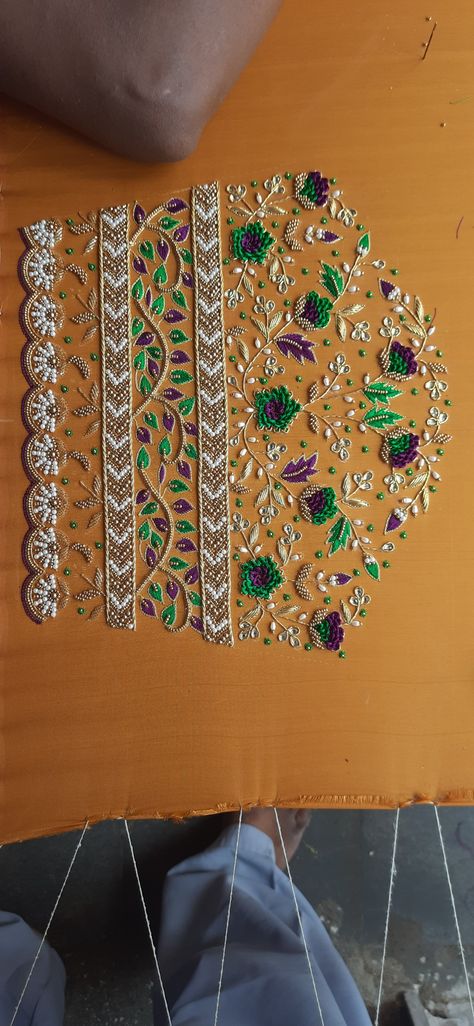 Embroidered Wedding Dresses, Embroidered Bookmarks, Magam Work Designs, Embroidered Ornaments, Embroidered Coasters, Blouse Maggam Work, Maggam Work Blouse, Hand Work Design, Maggam Work Designs