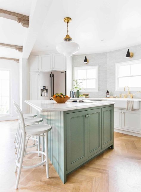 15 Paint Colors That Go With White Kitchen Cabinets | Hunker Kitchen Corner Storage, Kitchen Wall Storage, Kitchen Island Plans, Courtyard House Plans, Organic Kitchen, Kitchen Corner, Green Cabinets, Modern Organic, Kitchen Plans