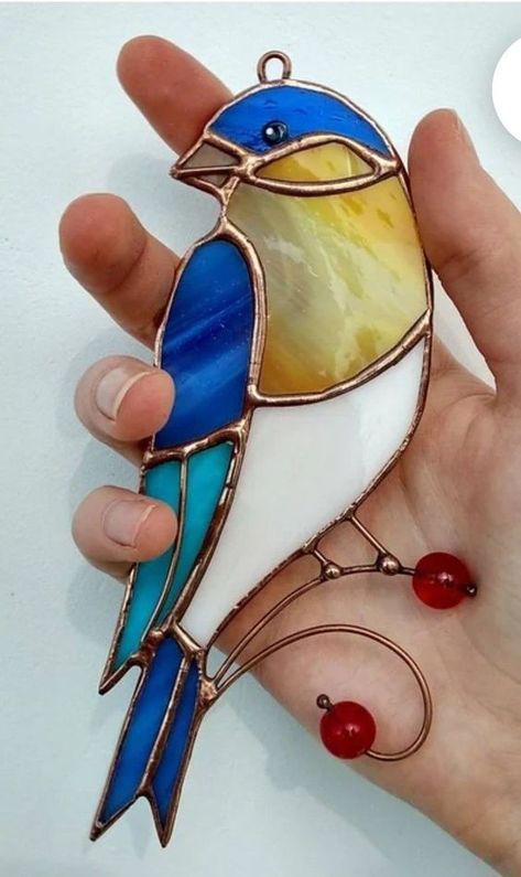 Stainglass Design, Stained Glass Diy Tutorials, Stained Glass Lighting, Stained Glass Patterns Free, Modern Stained Glass, Stained Glass Bird, Fused Glass Artwork, Stained Glass Birds, Stained Glass Decor