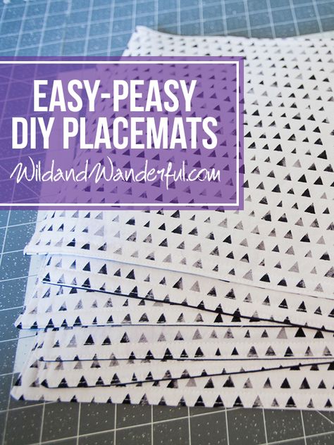 Diy Placemats Fabric, Easy Placemats, Diy Tablecloth, Diy Placemats, Place Mats Quilted, Placemats Patterns, Fabric Placemats, Costura Diy, Beginner Sewing Projects Easy