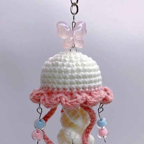 Cute Crochet Jellyfish, Crochet Jellyfish Hat, Crochet Jellyfish, Crocheted Jellyfish, Crochet Keychain, Jellyfish, Cute Crochet, Crochet Designs, Amigurumi