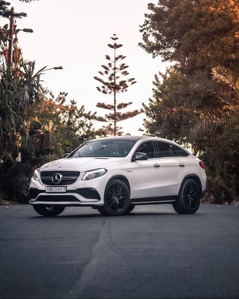 Mercedes Gle Coupe Wallpaper, Divine Frequency, White Mercedes, Mercedes Benz Glc Coupe, Amg Benz, Mercedes Benz Gle Coupe, Mercedes Benz Suv, Luxury Cars Mercedes, Ml63 Amg