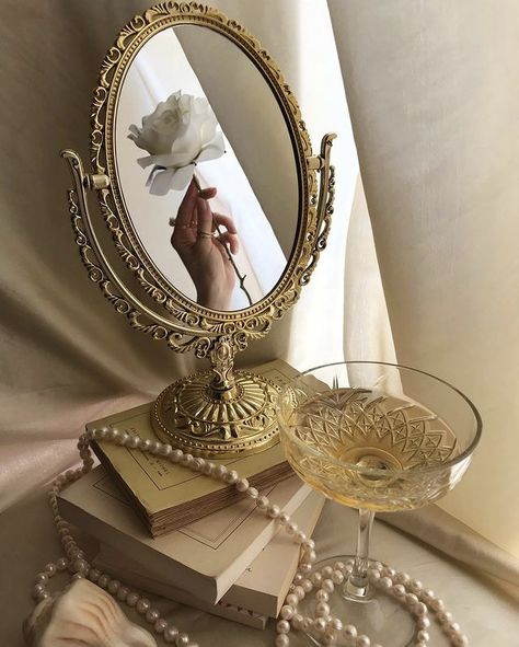 Fairycore Wallpaper, Core Aesthetics, Aesthetic Jewellery, Jewellery Aesthetic, Happy Tuesday Everyone, Photography Jewelry, Jewellery Shop Design, Vintage Mirrors, Jewellery Sketches