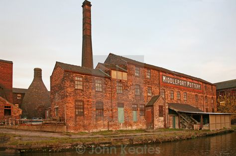 Victorian Apocalypse, Factory Design Exterior, Abandoned Factories, Spa Break, Architecture Industrial, Beautiful Ruins, Peak District National Park, Old Warehouse, Unusual Buildings