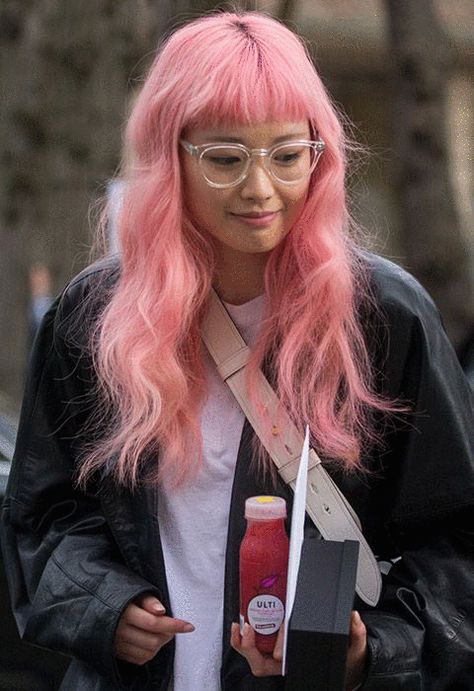 Bubblegum Pink Hair, Easy Curly Hair, Short Grunge Hair, Asos Fashion, December 2024, Hair Color Blue, Dye My Hair, Hair Inspiration Color, Hair Envy