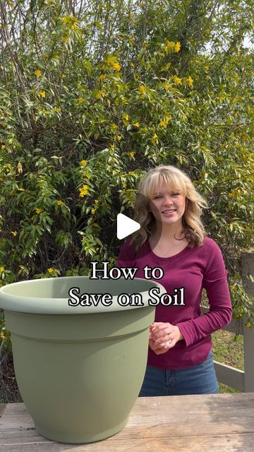 Needmore Farms | Gardening, DIY, and Recipes on Instagram: "Filling large planters completely with soil can make them heavy and expensive. Try this hack to save some money…and your back 😂🪴  This hack is for large pots. If your pot is 14” or smaller, fill the enter pot with soil.   #garden #gardening #gardenhacks #gardeninghacks #gardeningtips #needmorefarms" Diy Planting Pots, Big Pots In Garden, How To Fill Large Potted Plants, What To Put In Large Planters, Giant Pots Planters, Flower Pots Ideas Outdoor, Planting In Large Planters, What To Fill Big Flower Pots With, Diy Large Flower Pots Outdoor Planters