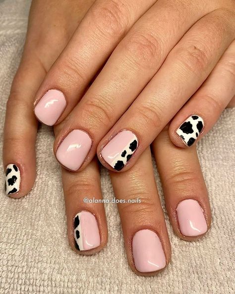 Simple Cow Print Nails, Western Nail Designs, Cow Print Nails, Cow Prints, Western Nails, Print Nails, Trends For 2024, Cow Print, Nail Trends