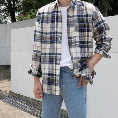 Flannel Outfits, Mens Outfit Inspiration, Stiles Stilinski, Mens Fashion Streetwear, Stylish Mens Outfits, Men Fashion Casual Outfits, Streetwear Men Outfits, Mens Casual Outfits, Mode Vintage