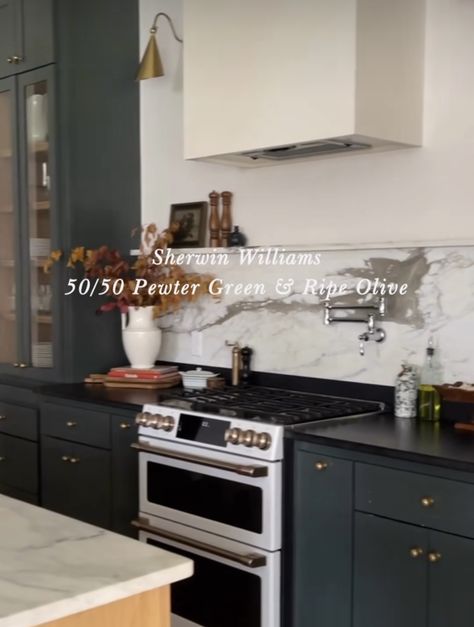 Black Counter Marble Backsplash, Soapstone Countertops Marble Backsplash, Kitchen Soapstone, Gray Kitchen Countertops, Soapstone Counters, Black Counters, Soapstone Countertops, Grey Countertops, Cabinet Remodel