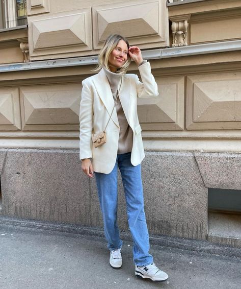 Vilma Bergenheim (@vilmabergenheim) • Instagram photos and videos Ivory Blazer Outfit, Denim Chic, Fall Fits, Blazer Outfits, Office Outfits, Fall Winter Outfits, Post On Instagram, Daily Fashion, Everyday Outfits