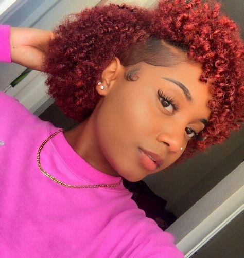 Short Dyed Hairstyles, Dyed Hairstyles, Twa Styles, Future Hairstyles, Short Natural Curly Hair, Natural Hair Transitioning, Weave Ponytail, Diy Hair Color, Hairstyles Black Women