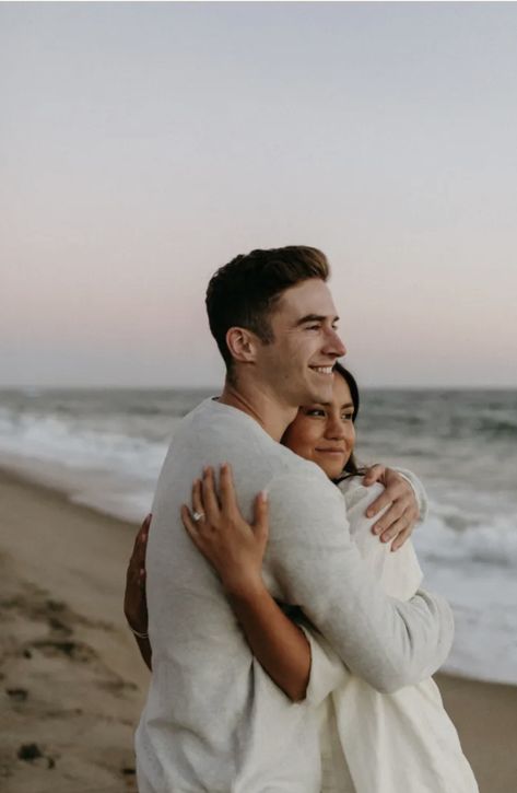 Point Dume Malibu, Beach Wedding Pics, Engagement Photo Shoot Beach, Engagement Pictures Beach, Couples Beach Photography, Proposal Photoshoot, Beach Photo Session, Cute Engagement Photos, Couple Engagement Pictures