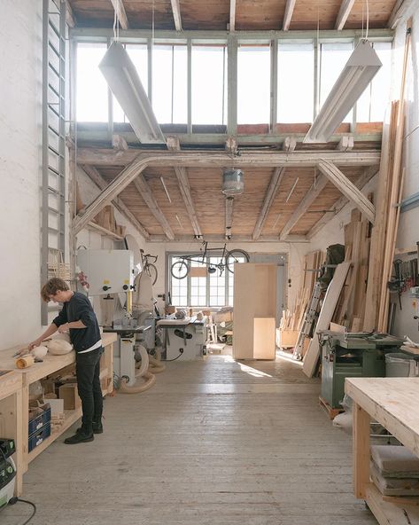 Workshop Architecture, Workshop Layout, Art Studio Space, Garage Studio, Emily Henry, Workshop Studio, Hairstyles For Women Over 50, Shop Layout, Studio Interior