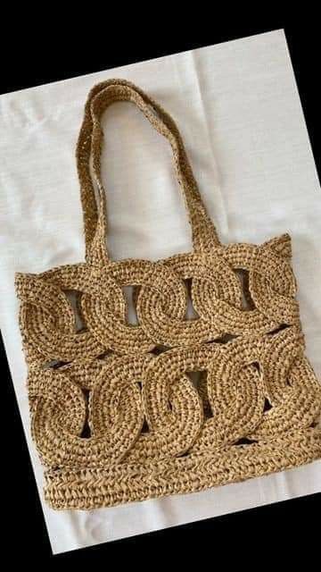 Rafia Bags Crochet Pattern, Crochet Hand Bags, Crochet Purse Pattern Free, Diy Crochet Bag, Bag Pattern Free, Backpack Pattern, Beginner Crochet Projects, Crochet Handbags Patterns, Crochet Purse Patterns