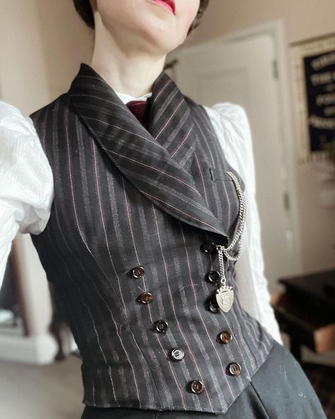 Bernadette Banner (@bernadettebanner) posted on Instagram: “1. Make a new waistcoat; 2. Immediately get guinea pig hair on it.” • Mar 2, 2022 at 1:19pm UTC Victorian Waistcoat, Bernadette Banner, Graduation Suit, Victorian Shirt, Womens Waistcoat, History Fashion, Kawaii Fashion Outfits, Victorian Clothing, Historical Dresses