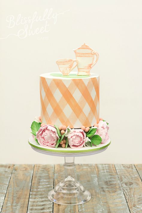 Beautiful Cake Pictures: Elegant Cakes, Cupcakes & Cake Pops Gingham Birthday Cake, Gingham Cake, Cakes Pretty, Beautiful Cake Pictures, Cakes Beautiful, Simple Cakes, Incredible Cakes, Special Birthday Cakes, Cake Birthday Cake