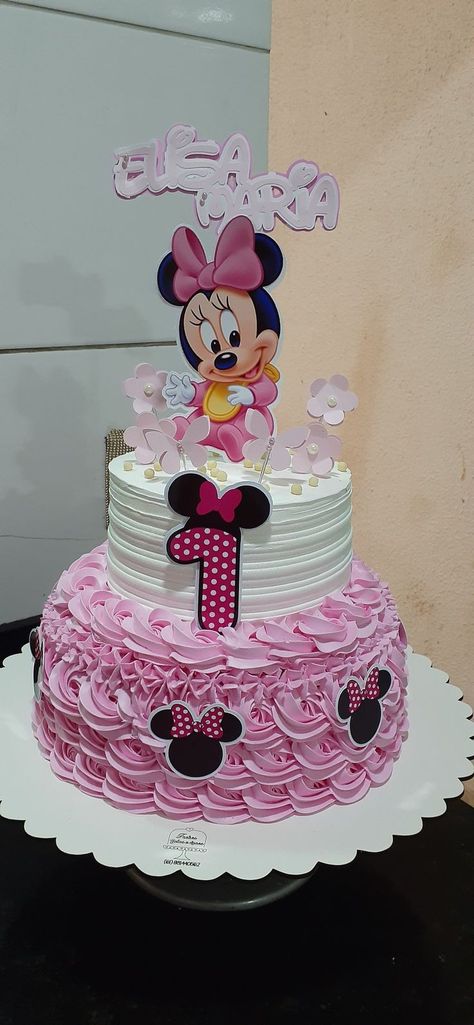 Pastel Minnie Mouse Rosa, Minnie Cake Ideas, Baby Minnie Mouse Cake, Pastel Minnie Mouse, Minnie Mouse Birthday Cake, Minnie Mouse Birthday Theme, Twin Birthday Cakes, Mickey Mouse Birthday Cake, Minnie Mouse Birthday Party Decorations