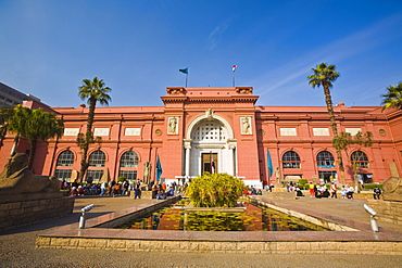 The Egyptian Museum, Egyptian Museum Cairo, Visiting Egypt, Ancient Egyptian Artifacts, Egyptian Museum, Egyptian Artifacts, Ancient Egypt Art, Visit Egypt, Romantic Fantasy