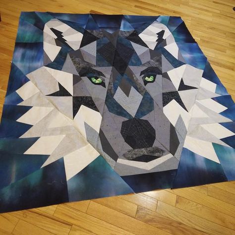 Wolf Quilt Pattern, Wolf Applique, Wolf Quilt, Violet Craft, Sampler Quilts, Applique Quilting, Quilt Patterns Free, Quilt Pattern, Wolves