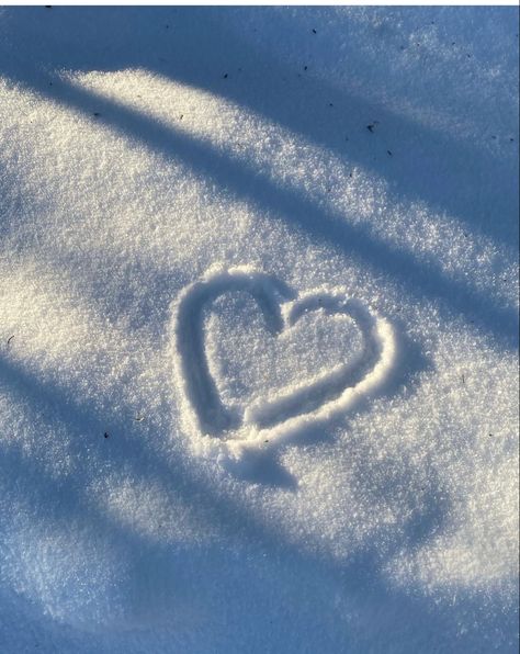 winter lovers , coquette winter aesthetic, snow , snow angel January Asthetic Picture, Winter Fun Aesthetic, January Girl Aesthetic, Snow Angels Aesthetic, Febuary Girl Asthetic, Aesthetic Winter Photos, Aesthetic Snow Pics, Winter Date Aesthetic, Snow Angel Aesthetic