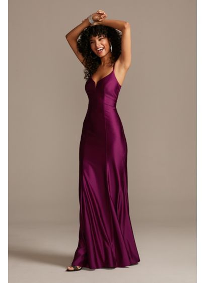 Spaghetti Strap Notch Dress with Low Ruched Back 7881DC8A Purple Formal Dress, Prom 2020, Looks Pinterest, Red Wedding Dresses, Dream Dresses, Prom Dress Inspiration, Prom Outfits, Grad Dresses, Necklines For Dresses