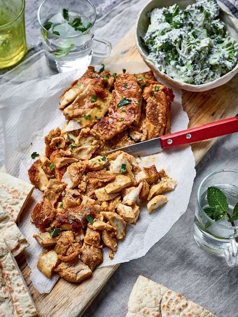 Nadiya Hussain Chicken Shawarma Recipe | This Morning | Time to Eat Nadiya Hussain Recipes, Nadiya Hussain, Chicken Shawarma Recipe, Shawarma Recipe, Doner Kebab, Chicken Shawarma, God Mat, Fool Proof Recipes, Time To Eat