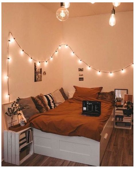 5 Ways to Create a Warm and Cozy Bedroom - LynSire Teenage Room Decor, Redecorate Bedroom, Cozy Room Decor, Aesthetic Rooms, Bedroom Goals, Teen Bedroom Decor, Cozy Room, Teen Bedroom, Room Inspiration Bedroom