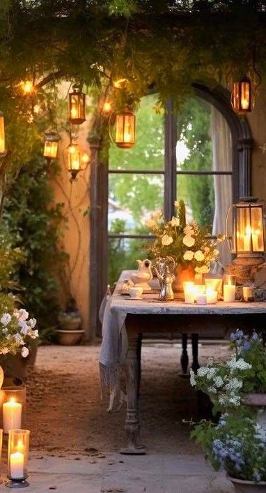 Patio Overhang Ideas, Sustainable Flowers, Fall Garden Vegetables, Backyard Lighting, Magical Garden, Romantic Garden, Small Backyard Patio, Tea Garden, Courtyard Garden