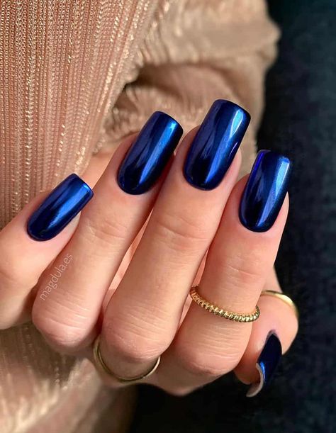 Navy Blue Nail Polish, Dark Blue Nail Polish, Nail Parlour, Metallic Nails Design, Dark Nail Designs, Blue Nail Color, Dark Blue Nails, Navy Nails, Blue Glitter Nails