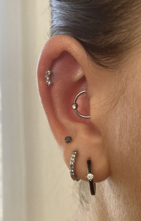 Helix Piercing Placement, Daith Piercing Styling, Small Daith Piercing, Daith Piercing Silver, Daith Piercing Aesthetic, Silver Helix Piercing, Daith Piercing Jewelry Silver, Helix And Daith Piercing, Daith Piercing Ideas