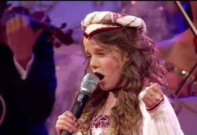 9-year-old Amira Willighagen - André Rieu Orchestra Amira Willighagen, Native American Rituals, Andre Rieu, Singing Lessons, Music Performance, Kinds Of Music, Sound Of Music, Live Concert, My Favorite Music