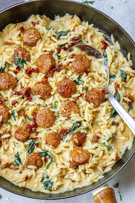 Creamy Sausage Pasta - #sausage #creamy #pasta #recipe - Indulge in our creamy sausage pasta dish that is both easy and quick to make. With flavorful sausage, delicious pasta, healthy spinach, and a creamy parmesan sauce, this pasta recipe is perfect for busy nights! - #recipe by #eatwell101® Sausage Creamy Pasta, Sausage Pasta Dinner, Chicken Cauliflower Casserole, Creamy Sausage Pasta, Pasta Sausage, Chicken Sausage Pasta, Pasta Healthy, Quick Pasta Dishes, Sausage Pasta Recipes