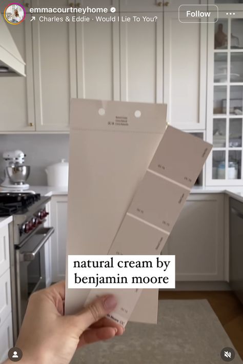 Cream Kitchen Colour Schemes, Cream Benjamin Moore, Kitchen Colour, Cream Kitchen, Kitchen Colour Schemes, Natural Cream, Kitchen Color, Painting Kitchen Cabinets, Room Paint