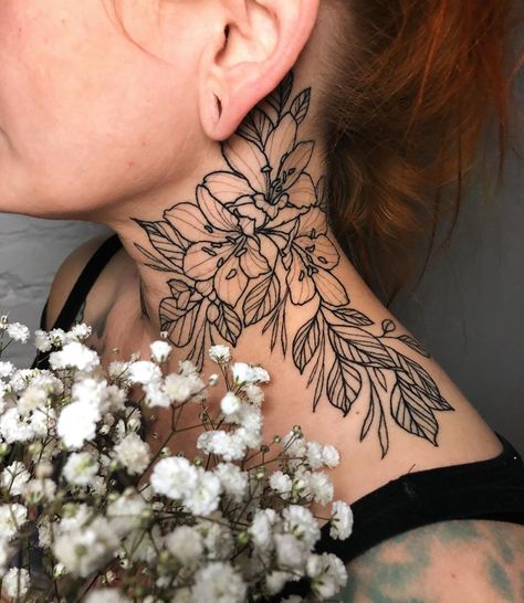 19.9k Likes, 77 Comments - ❖ 𝕵𝖊𝖓 𝕿𝖔𝖓𝖎𝖈 ❖ (@jentonic) on Instagram: “Started these double neck pieces. Can’t wait to put some color in 💛 First one two weeks healed,…” Neck Flower Tattoo, Chest Neck Tattoo, Neck Tattoo Women, Flower Neck Tattoo, Front Neck Tattoo, Chest Tattoo Drawings, Nape Tattoo, Side Neck Tattoo, Throat Tattoo