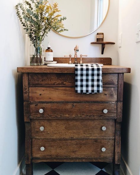 Dresser Vanity Bathroom, Farmhouse Bathroom Remodel, Bad Inspiration, Wooden Dresser, Farmhouse Bathroom, Diy Bathroom, Bathroom Makeover, Amazing Bathrooms, Bathroom Inspiration