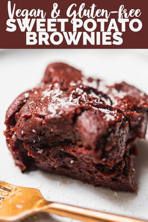 These vegan sweet potato brownies are fudgy, chocolatey and perfect for a snack or dessert. They're also easy to make using just 6 ingredients! Vegan Sweet Potato Brownies, Blueberry Oatmeal Bake, Dairy Free Recipes Easy, Potato Brownies, Sweet Potato Brownies, Vegan Baking Recipes, Healthy Vegan Desserts, Vegan Blueberry, Homemade Pastries