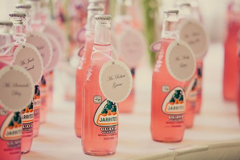 Jarritos Drink Mexican Weddings, Pink And White Mexican Party, 30th Quincenera, Mexican Favors Ideas, Pink Mexican Wedding, Pink Mexican Party, Mexican Wedding Party Favors, Quinceañera Party Favors, Pink Mexican Theme Party