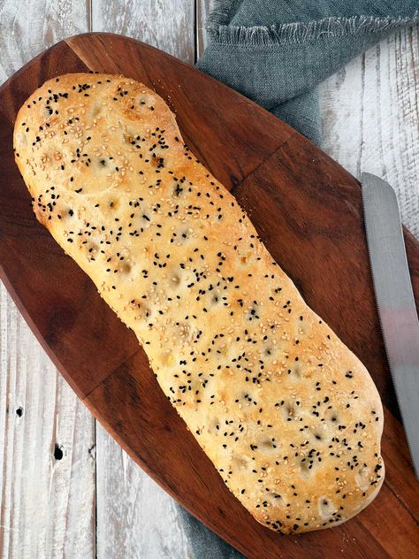 Turkish Rolls Recipe, Turkish Pide Bread Recipe, Turkish Bread Recipe, Corn Flour Bread, Breadmaker Recipes, Pide Bread, Turkish Pide, Turkish Bread, Bread Rolls Recipe