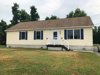 Yellow House With Wood Shutters, Yellow Ranch House Exterior, Yellow House Brown Roof, Yellow House Shutter Colors, Yellow House With Shutters, Yellow Exterior House Colors, House Shutter Colors, Yellow Siding, Cream Colored Houses