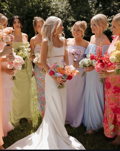 Rainbow Bridesmaids, Wildflower Wedding Theme, Understood The Assignment, I Do Crew, Bridesmaid Dress Colors, Future Wedding Plans, Garden Party Wedding, Colorful Wedding, Wedding Mood