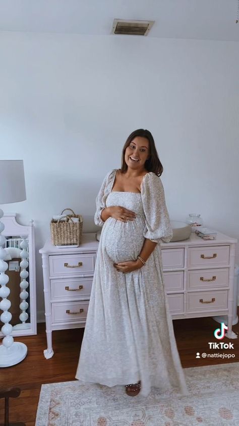 White Baby Shower Dress, Casual Baby Shower Outfit, Blue Baby Shower Dress, Baby Shower Outfit Ideas, Spring Maternity Outfits, Pink Maternity Dress, Casual Maternity Outfits, Ideas Habitaciones, Pink Blush Maternity Dress