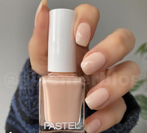 Pastel Nail Paint, Pastel Nail Polish Colors, Nail Paint Shades, Acrylic Nails Nude, Pastel Nail Polish, Nude Nail Polish, Lipstick Kit, Matte Nails Design, Gel Nail Colors