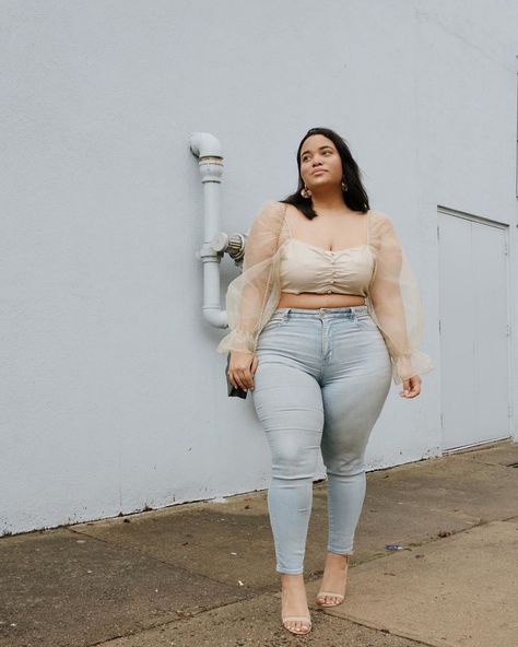 Denise Mercedes 🇩🇴 on Instagram: “@fashionnovacurve Obsessed with this top 😍! Fashionnovapartner” Xl Outfits, Denise Mercedes, Outfits For Black Women, Outfits For Women Summer, Look Plus Size, Full Figure Fashion, Big Girl Fashion, Curvy Women Jeans, Outfits For Women