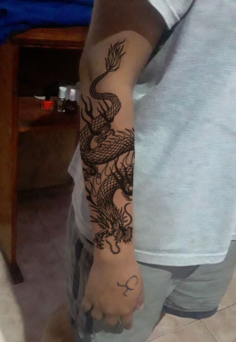 Male Leg Tattoos Calves, Japanese Tattoo Art Forearm, Japanese Dragon Arm Tattoo, Thai Dragon Tattoo, Japanese Dragon Sleeve, Dragon Tattoo Wrapped Around Arm, Dragon Forearm Tattoo, Tattoo Men Forearm, Dragon Tattoo Forearm