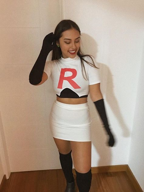 Jesse Team Rocket Costume, Womens Pokemon Costume, Pokemon Team Rocket Costume, Team Rocket Couple Costume, Pokemon Halloween Costume Women, Jesse And James Team Rocket Costume, Jessie And James Costume, Halloween Costumes For Asians, Pokémon Halloween Costume