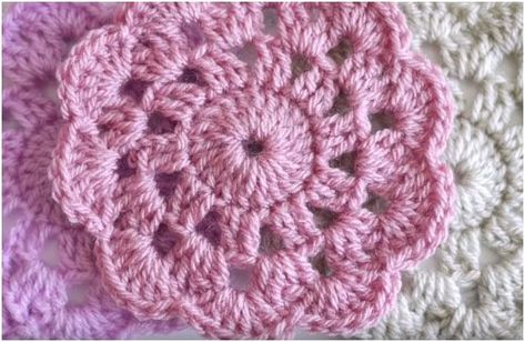 How to Crochet a Flower Coaster #crochetcoaster #freecrochetpattern Crochet A Coaster, Easy Beginner Crochet Patterns, Bella Coco, Sunburst Granny Square, Easy Crochet Slippers, Crochet Coasters Free Pattern, Crochet Tutorial Pattern, Beginner Crochet Tutorial, Crochet Coaster Pattern